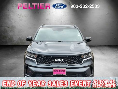 Used 2022 Kia Sorento S w/ Panoramic Sunroof Package image 2