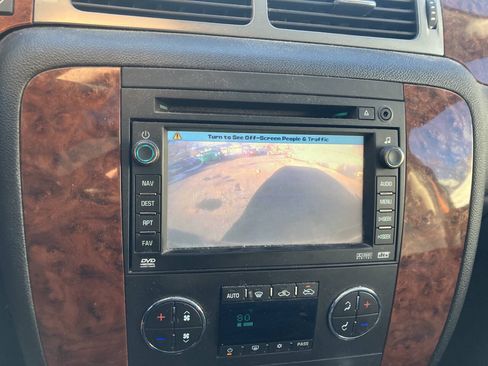 Used 2007 Chevrolet Avalanche LTZ w/ LTZ Preferred Equipment Group AWD/4WD image 26