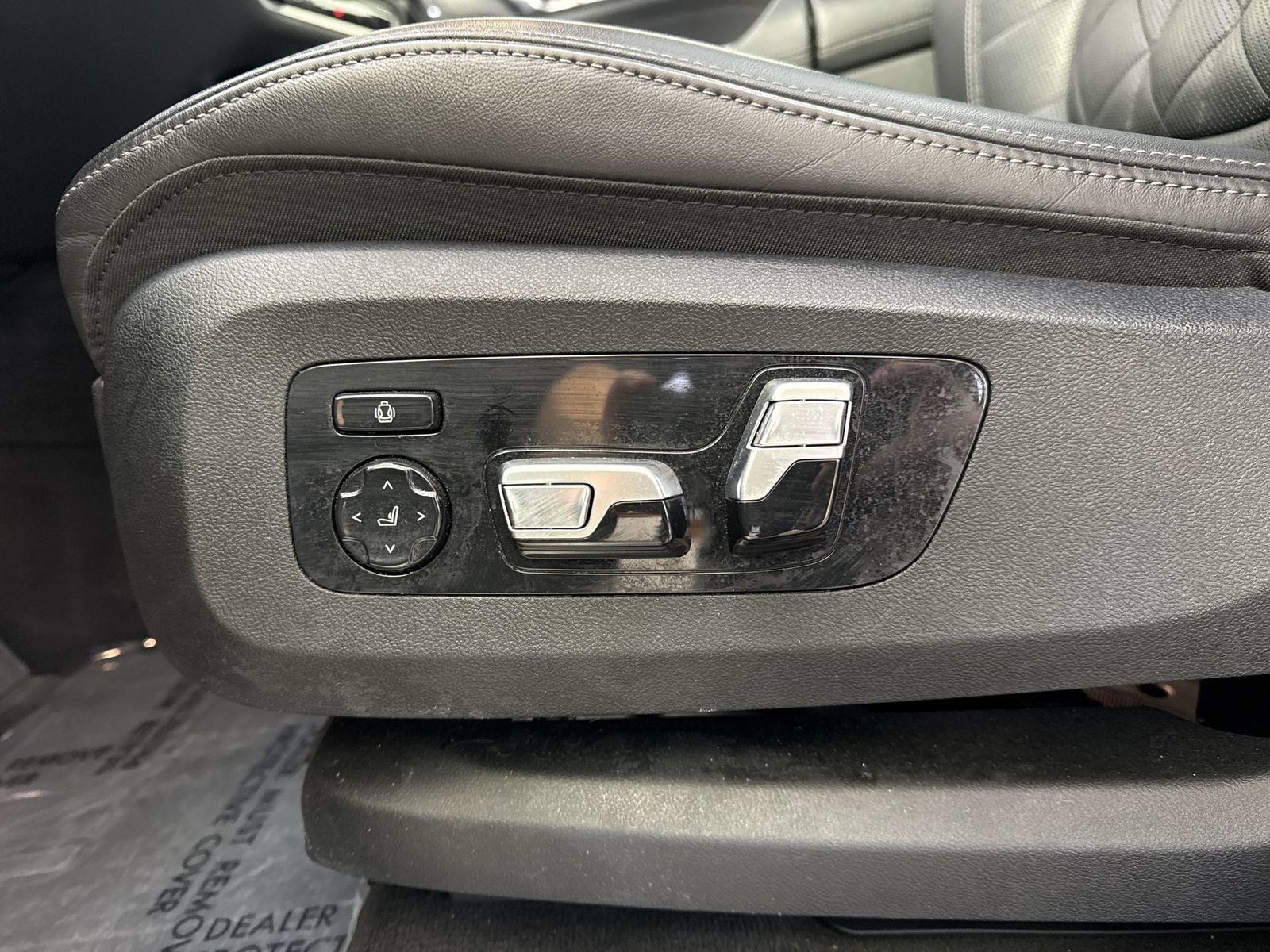 Used 2024 BMW X5 xDrive50e AWD/4WD image 22