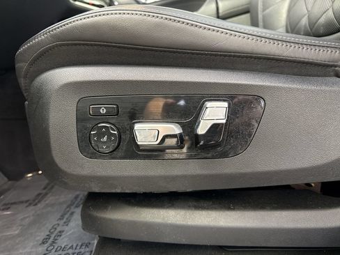 Used 2024 BMW X5 xDrive50e AWD/4WD image 22