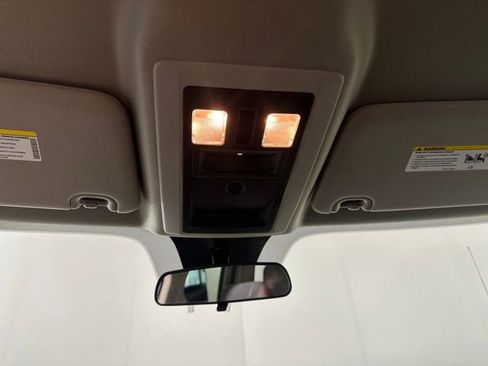 Used 2024 RAM 1500 Classic SLT image 24