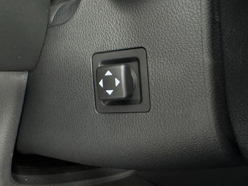 Used 2021 Genesis G90 5.0 Ultimate image 19