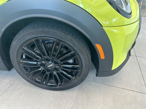 Certified 2024 MINI Cooper S w/ Signature Upholstery Package FWD image 17
