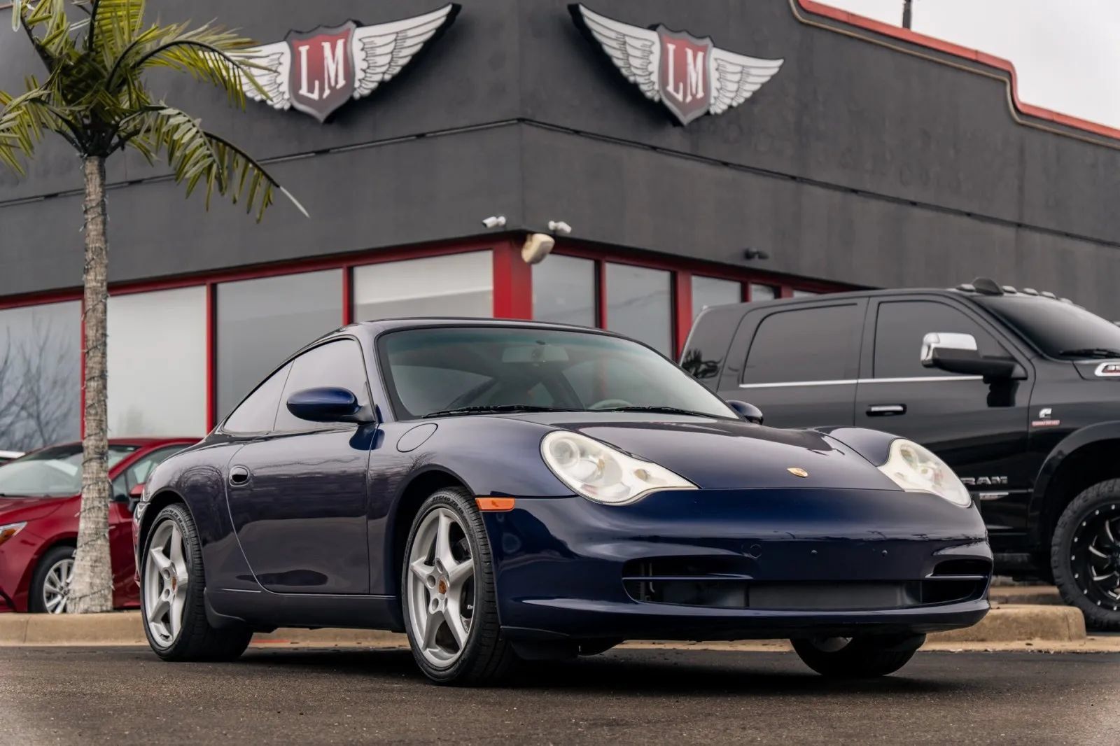 Used 2003 Porsche 911 Carrera RWD image 1
