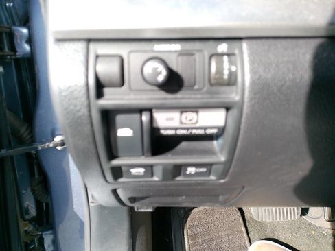 Used 2013 Subaru Legacy 2.5i Premium image 33