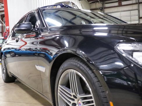 Used 2015 BMW ALPINA B7 xDrive LWB image 28