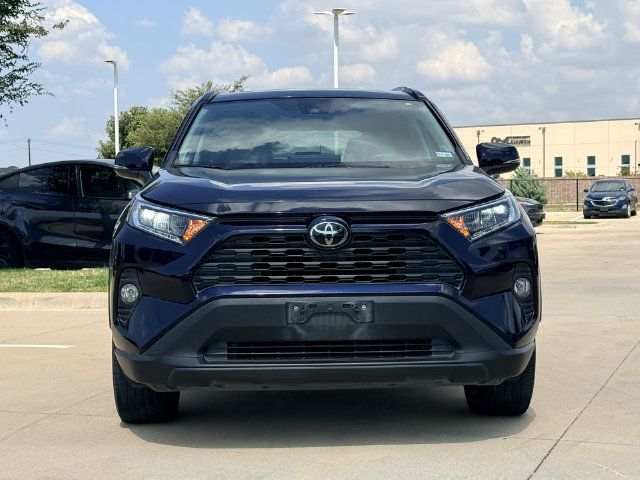 Used 2019 Toyota RAV4 XLE Premium FWD image 5