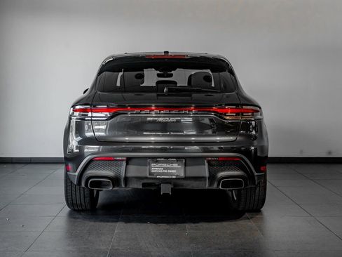Certified 2025 Porsche Macan image 6