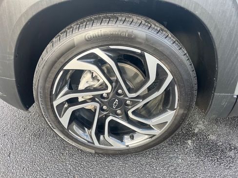 Used 2025 Chevrolet TrailBlazer RS w/ Convenience Package image 34