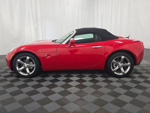 Used 2009 Pontiac Solstice GXP w/ Club Sport Package image 25