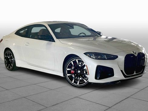 Used 2026 BMW M440i Coupe w/ Premium Package RWD image 2