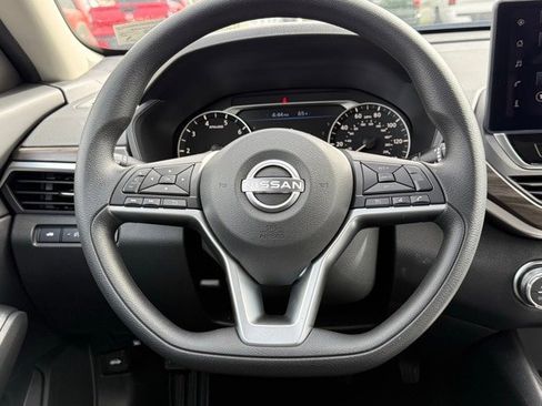 New 2025 Nissan Altima 2.5 SV w/ SV Special Edition Package image 21