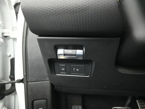 Used 2023 Land Rover Range Rover Evoque R-Dynamic S image 20