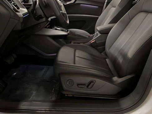 Used 2024 Audi Q4 e-tron Prestige image 70