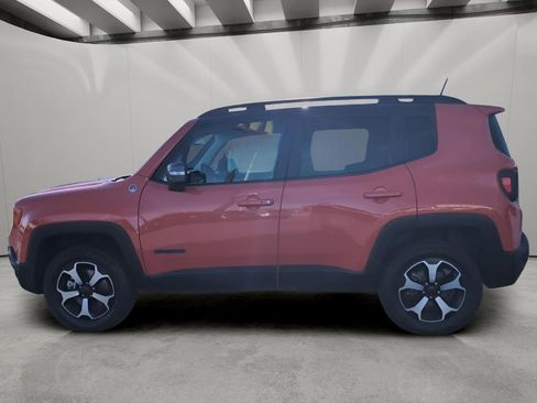 Used 2021 Jeep Renegade Trailhawk image 2