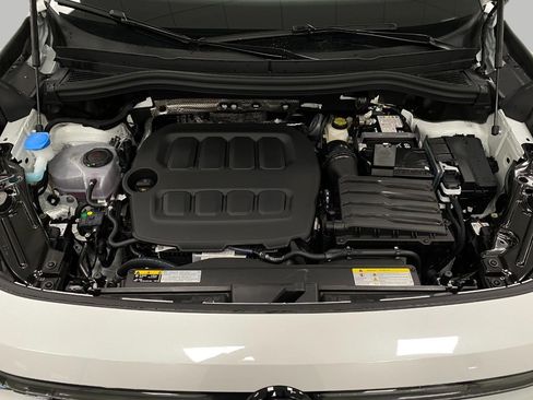 New 2026 Volkswagen Tiguan SE R-Line image 11