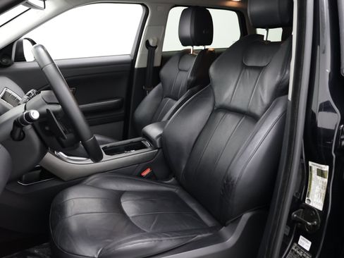 Used 2018 Land Rover Range Rover Evoque SE AWD/4WD image 14
