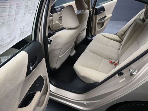 Used 2013 Honda Accord LX image 21