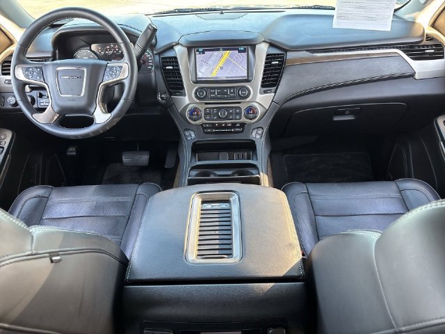 Used 2018 GMC Yukon Denali w/ Denali Ultimate Package AWD/4WD image 11