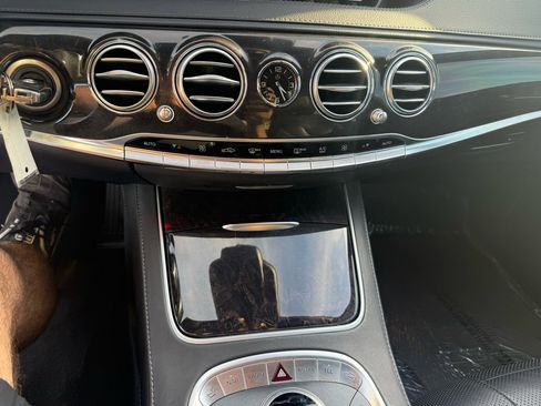 Used 2016 Mercedes-Benz S 550 Sedan image 18