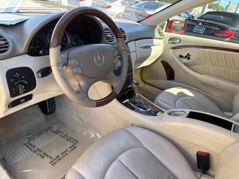 Used 2009 Mercedes-Benz CLK 350 Cabriolet image 16