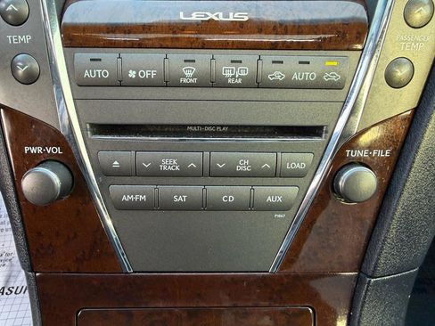 Used 2010 Lexus ES 350 image 29
