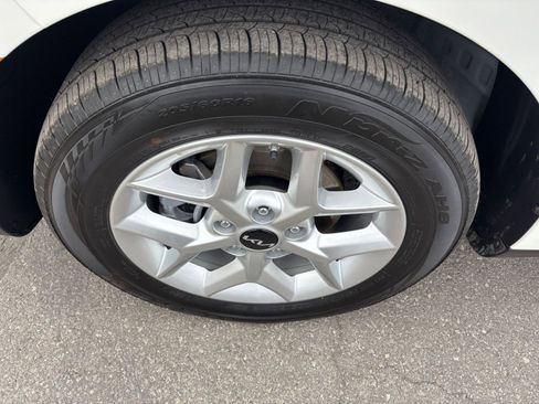 Used 2025 Kia Soul LX w/ LX Technology Package image 29