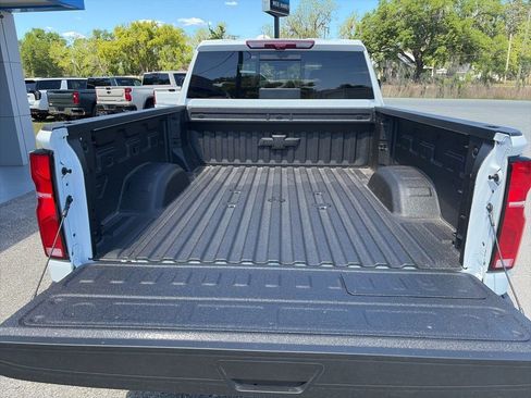 New 2026 Chevrolet Silverado 3500 High Country w/ High Country Premium Package AWD/4WD image 7