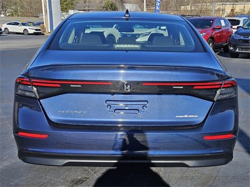 Used 2024 Honda Accord EX image 6