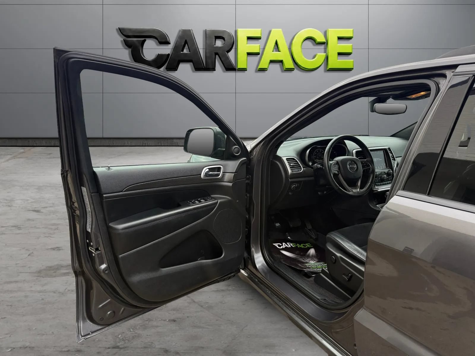 Used 2018 Jeep Grand Cherokee Altitude AWD/4WD image 26