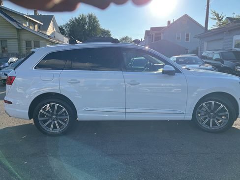 Used 2018 Audi Q7 3.0T Prestige AWD/4WD image 4