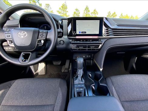 Certified 2026 Toyota Camry LE w/ Convenience Package image 15