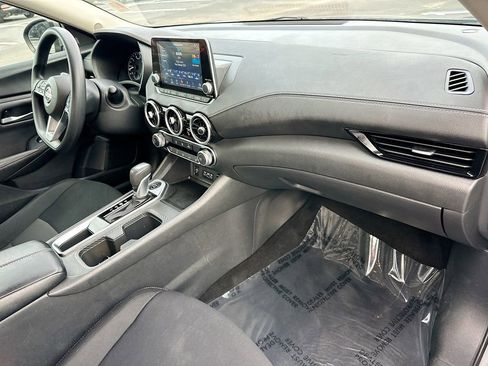 Used 2024 Nissan Sentra SV image 27