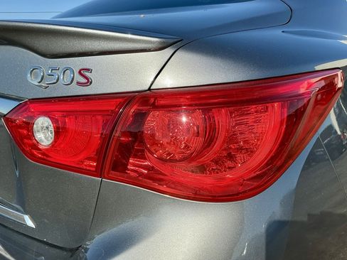 Used 2017 INFINITI Q50 Red Sport 400 image 16