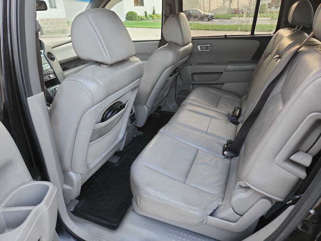 Used 2010 Honda Pilot Touring image 10