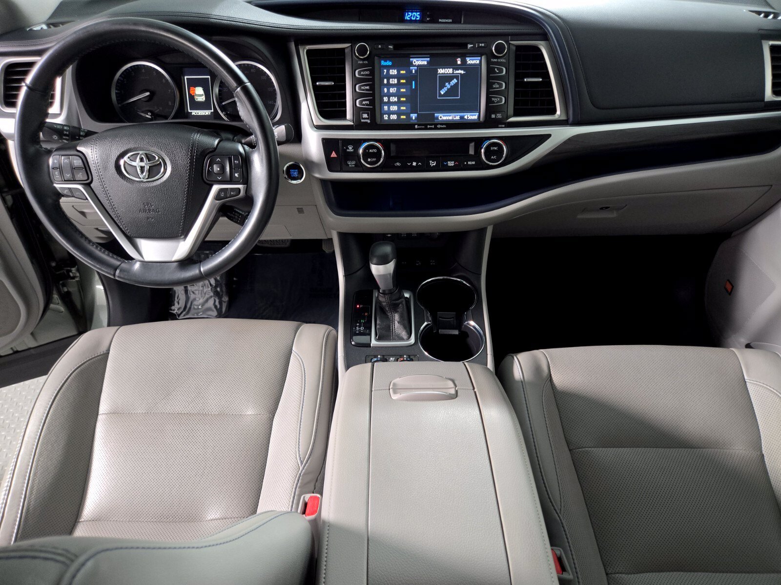 Used 2018 Toyota Highlander Limited AWD/4WD image 14