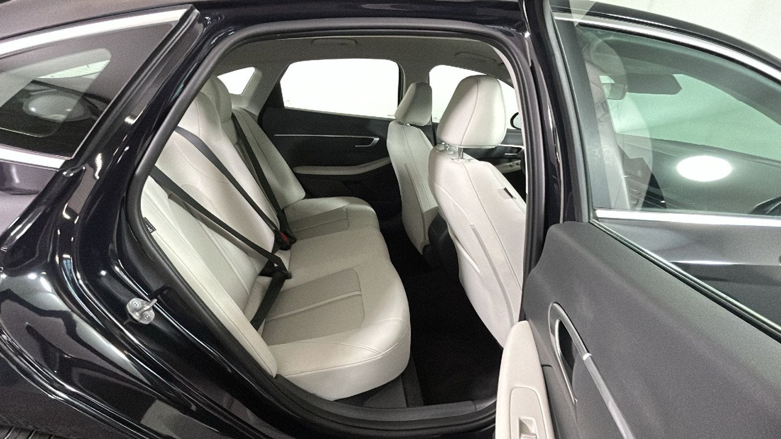 Certified 2026 Hyundai Sonata SE FWD image 35