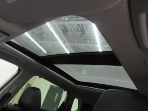 Used 2023 Nissan Rogue Platinum FWD image 21