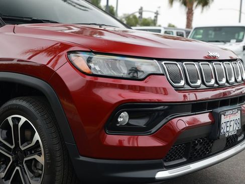 Used 2022 Jeep Compass Limited w/ Sun and Sound Group AWD/4WD image 7