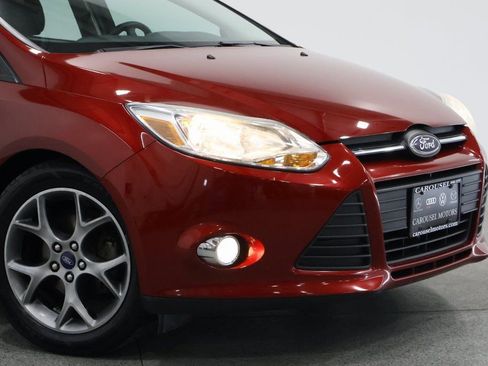 Used 2014 Ford Focus SE w/ Equipment Group 201A image 3