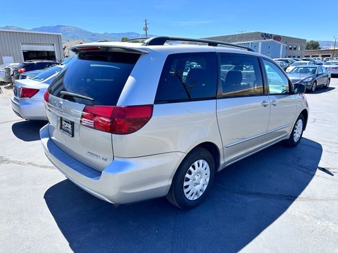 Used 2004 Toyota Sienna LE FWD image 3