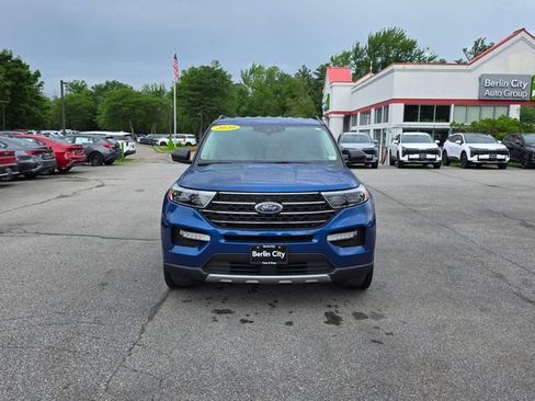 Used 2020 Ford Explorer XLT w/ Equipment Group 202A AWD/4WD image 3