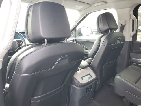 New 2026 Lincoln Navigator Premiere image 26