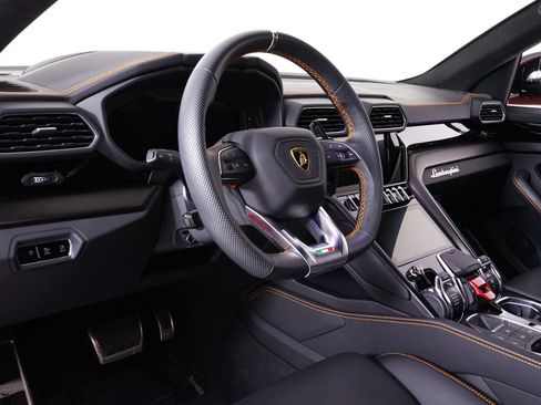 Used 2024 Lamborghini Urus S AWD/4WD image 5