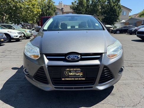 Used 2012 Ford Focus SEL image 2