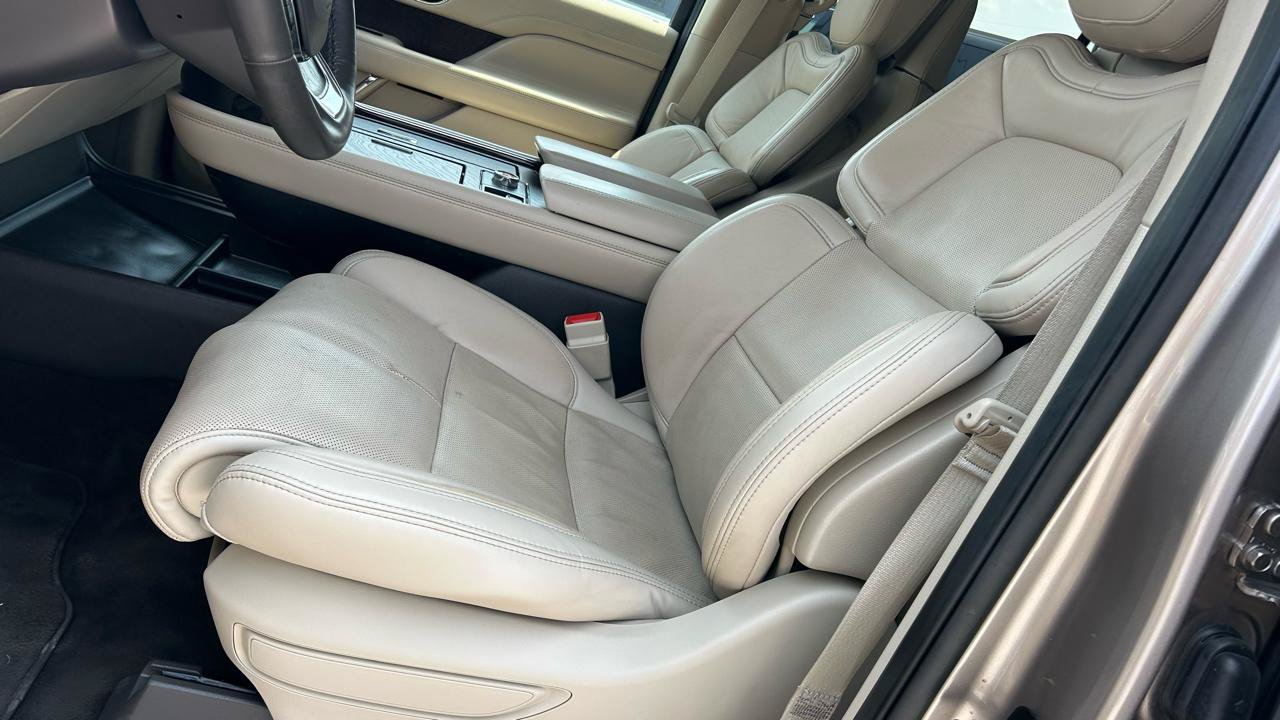 Used 2020 Lincoln Navigator Reserve w/ Equipment Group 201A Reserve AWD/4WD image 6