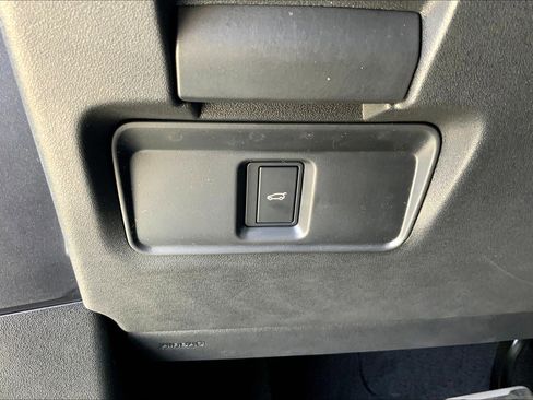 New 2026 Land Rover Range Rover Evoque Dynamic SE image 18