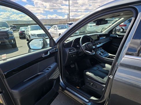 Used 2022 Hyundai Palisade Limited w/ Winter Package AWD/4WD image 21