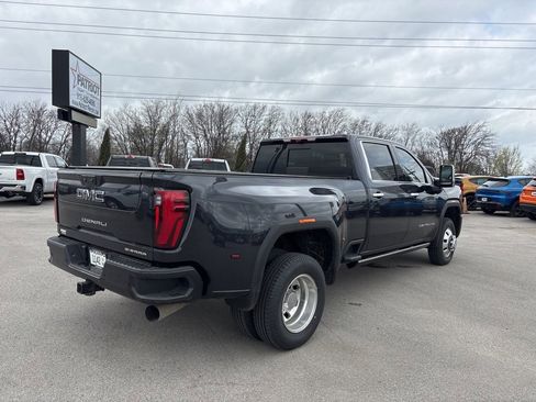 Used 2024 GMC Sierra 3500 Denali Ultimate image 3