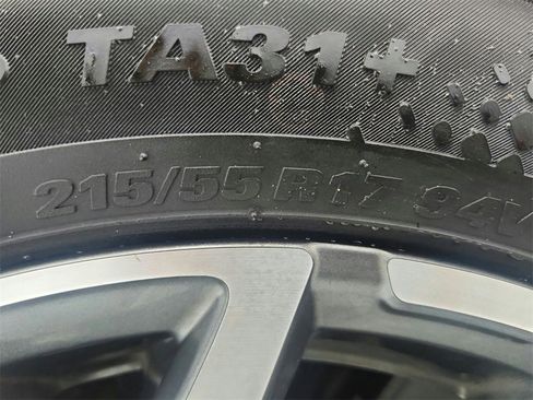 Used 2023 Kia Seltos EX image 38